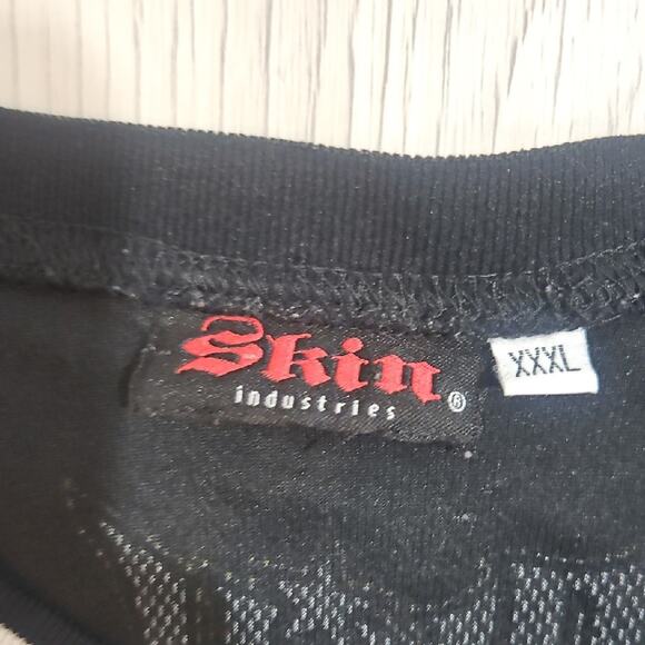 Skin Clothing - Black and Yellow Graphic Tank Top - Picture 4 of 5